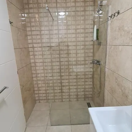 Apartman Katarina 아파트 Pistelici